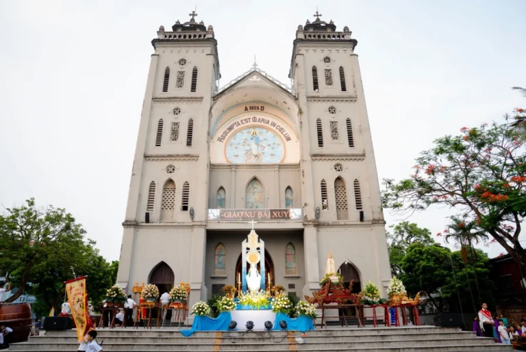 Giờ lễ Nhà Thờ Bái Xuyên (Bái Vàng) (H. Phú Xuyên) Giờ lễ Nhà Thờ Bái Xuyên (Bái Vàng) (H. Phú Xuyên)