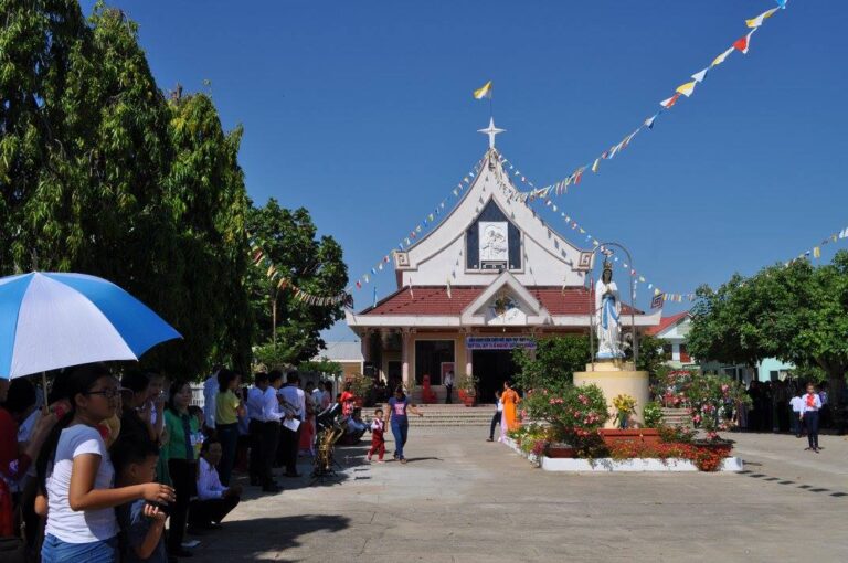 Giờ lễ Nhà Thờ Mỹ Đức (TP. Phan Rang)