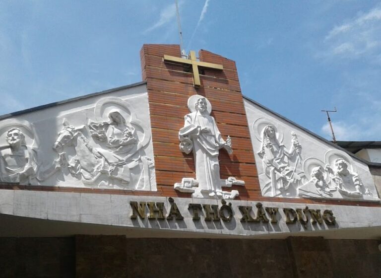 Giờ lễ Nhà Thờ Xây Dựng (Q. Tân Bình)