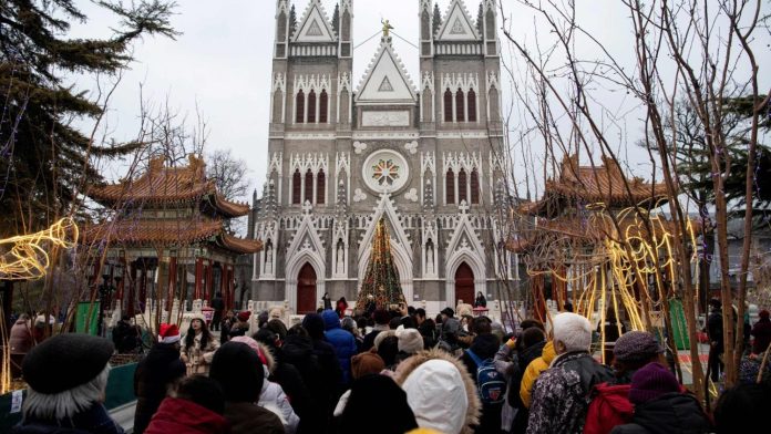 Trung Quốc đưa ra các quy định mới về tôn giáo, hạn chế hoạt động truyền giáo của người nước ngoài